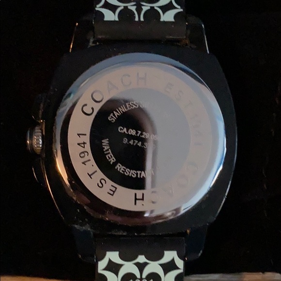 Coach Watch - Picture 4 of 4